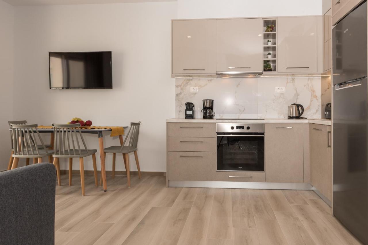Allview Apartments Palaiochora Luaran gambar